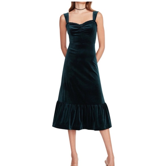 Betsey Johnson Dresses & Skirts - NWT Betsey Johnson Sweetheart Neck Emerald Green Velvet Sleeveless Midi Dress L